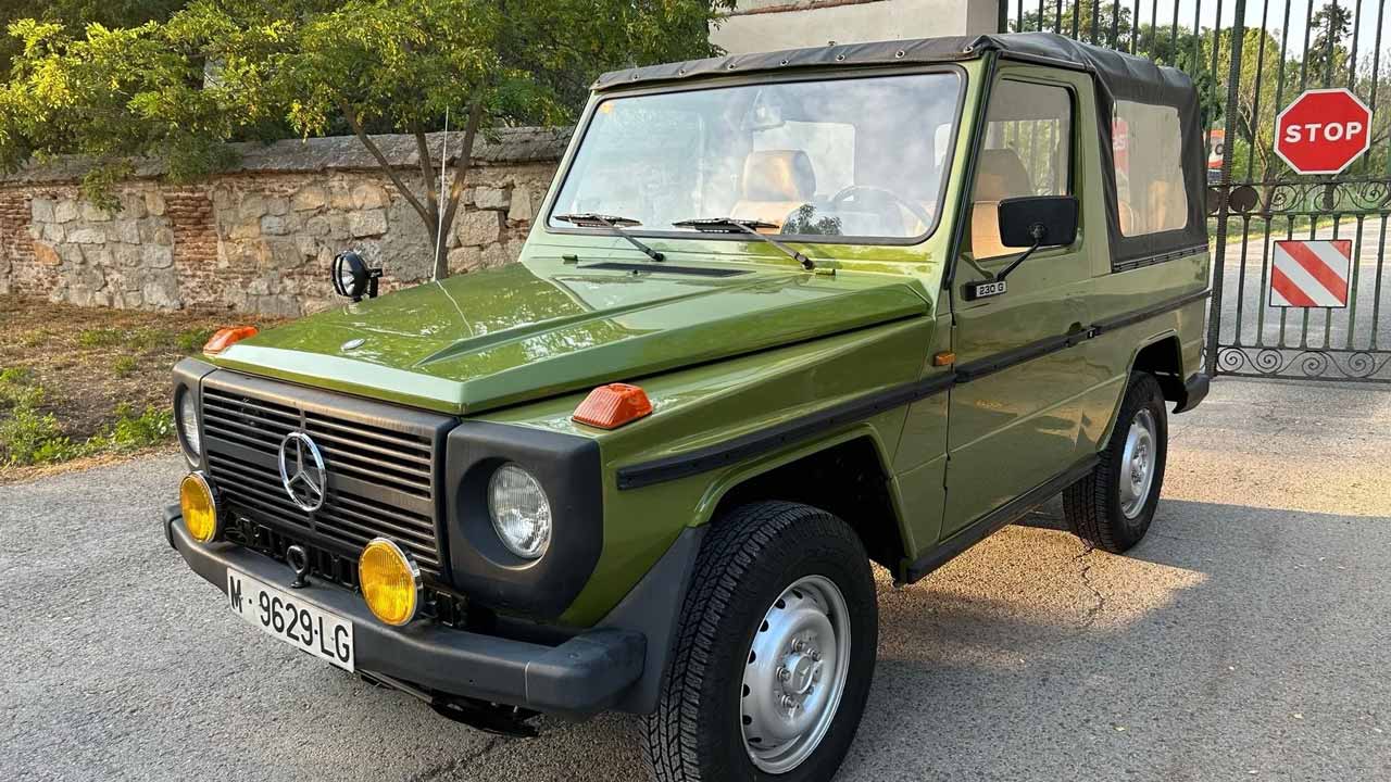 Frühe Mercedes-Benz G-Klasse als robustes Geländefahrzeug mit klassischem Design